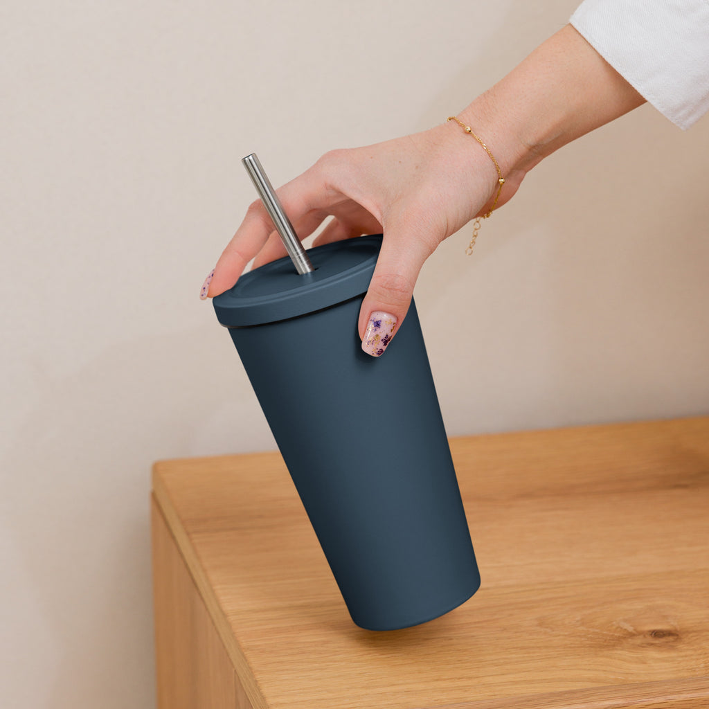 Insulated tumbler with a straw - Presentyra